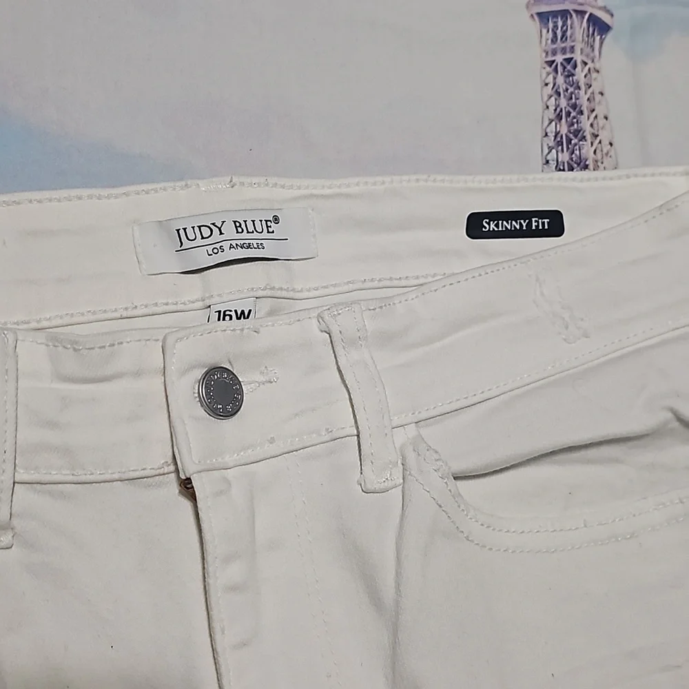 Judy Blue‎ Distressed Skinny White Jeans Size 16W